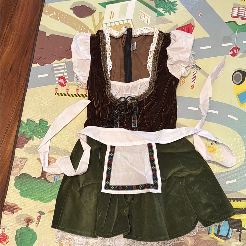 Women’s Bavarian Costume - Brown and Green